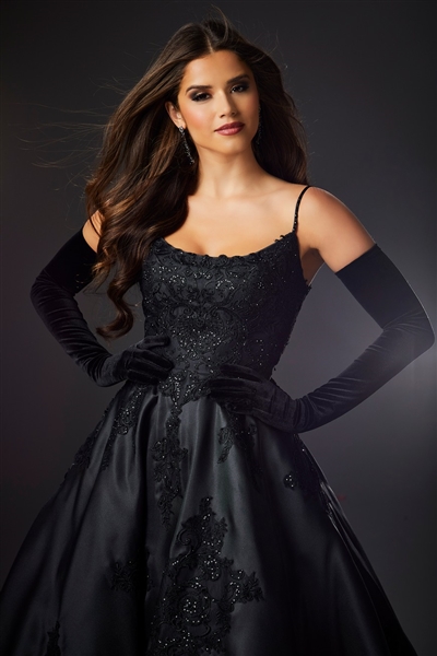 Satin ballgown in Cardiff